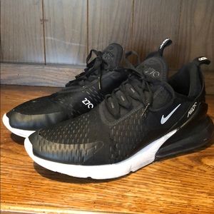 Used men’s size 10.5 Nike AirMac 270